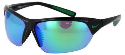 Image de Nike lunettes de soleil en plastique noir DV2163 69012