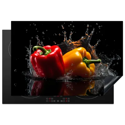 Obrázok produktu pre KitchenYeah® Kryt varnej dosky paprika - voda - čierna - zelenina - červená - žltá, 77x51cm, kuchynská dekorácia, keramický kryt varnej dosky, krycia doska na varnú dosku