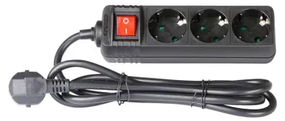 Obrázok produktu pre Adam Hall Cables 8747 S3 - 3-cestná zásuvková lišta s prepínačom