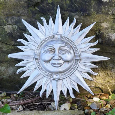 Immagine prodotto di Plaquette decorativa a forma di sole, realizzata in resina, da appendere in giardino