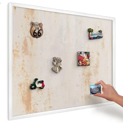 Produktbild von Magnettafel 80x60 cm mit weißem Rahmen - Magnetische Metalltafel, Magnetpinnwand zur Wandmontage für Wohnzimmer, Küche, Flur, Kinderzimmer und Büro - rostige Textur