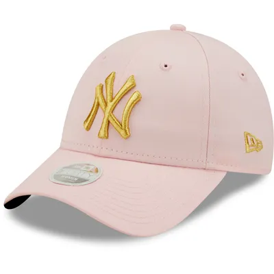 Image de Casquette New Era 9Forty pour femme - New York Yankees rose métallisé