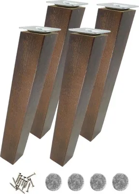 Four wooden furniture legs with metal plates on top, along with screws and felt pads, are displayed against a white background.