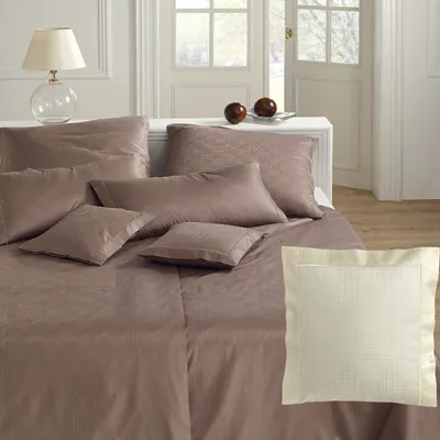 Produktbild von elegante Bettwäsche-Garnitur Seiden-Satin Parade Farbe Weiss Größe 240x220+2x80x80