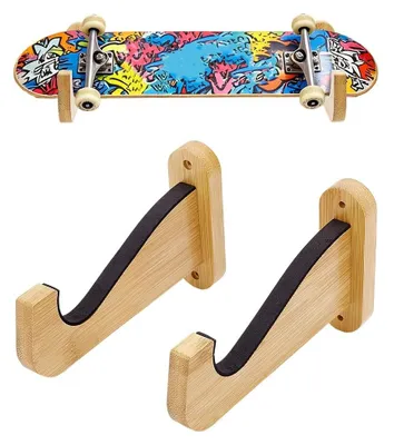 Image de Supports muraux en bois pour planches de surf et skateboards