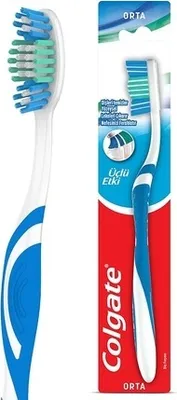 Produktbild von Colgate Triple Action D-Pinsel