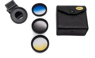 Produktbild von SYSTEM-S Farbfilter Set 37 mm 3 Stück mit Übergang Farbe Kit mit Clip Tasche in Schwarz