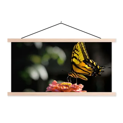 Produktbild von MuchoWow® Textilposter Schmetterling - Botanisch - Blume 60x30 cm mit holzfarbenen Rahmen - Dekoration
