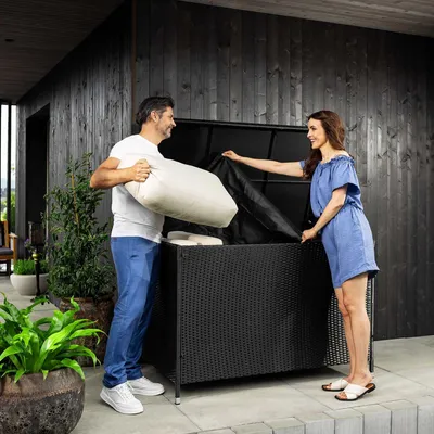 Produktbild von di volio Gartenbox Varise - schwarz, Auflagenbox 740 L, für Kissen oder Gartengeräte, mit abschließbarem Deckel, wasserdicht & wetterfest, bis 220