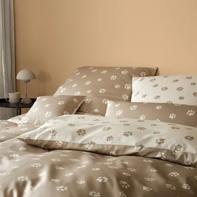 Produktbild von elegante Mako-Satin-Bettwäsche-Garnitur Paws Farbe Natur-Beige Größe 135x200+80x80