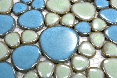 Produktbild von Handmuster Kieselmosaik Pebbles Keramik türkisgrün hellblau Dusche Fliesenspiegel MOS12-0401_m