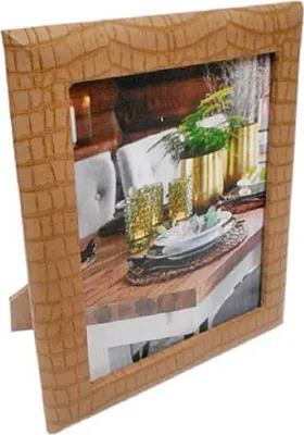 Produktbild von Casa Padrino Luxus Leder Bilderrahmen Hellbraun 20 x 4 x H. 25 cm - Dekorativer Bilderrahmen in Kroko-Optik