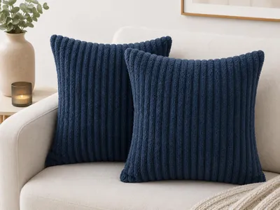 Zdjęcie produktu dla Zestaw 2 Poduszek Dekoracyjnych 45x45 cm Gotowe Jaśki z Wypełnieniem granatowy Gruby Sztruks Premium