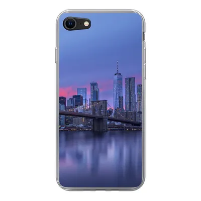 Produktbild von MuchoWow® Handyhülle Schutzhülle Hülle für iPhone SE 2020 New York hinter der Brooklyn Bridge Silikon Softcase Handy Hülle - Kartenbesitzer