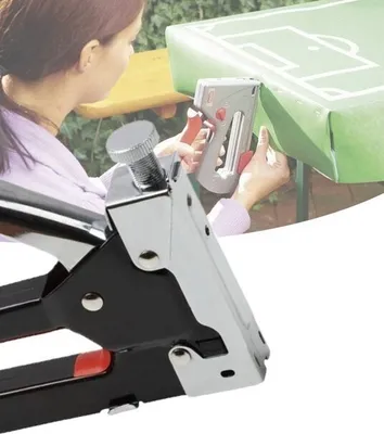 Produktbild von Tacker mit 600 Heftklammern