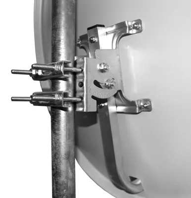 Produktbild von HD Sat Anlage 80 cm Spiegel + Opticum Quad LNB für 4 Teilnehmer  + 2 Stück HD SAT RECEIVER (3 Farben wählbar)