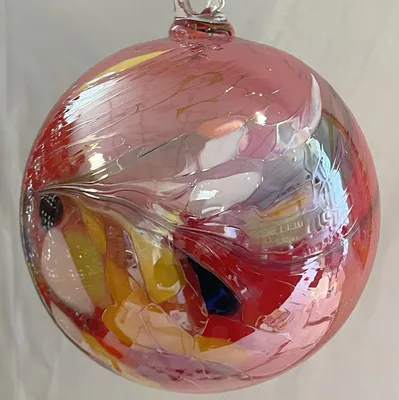 Produktbild von Mundgeblasene Glaskugel mit Bunter Dekoration