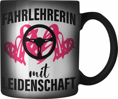 Produktbild von Trendation - Fahrlehrerin Geschenk Farbwechsel Zauber-Tasse Geschenkidee für Fahrlehrerinnen Dank Dankeschön Karabiner Farbwechsel Zauber-Tasse Edelstahl (Schwarz)