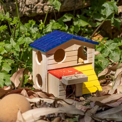 Produktbild von Navaris Hamster Haus aus Holz bunt - 2 Etagen Spielhaus für den Käfig - Goldhamster Zwerghamster Mäuse Holzhaus - Zubehör Spielzeug - Nager Häuschen