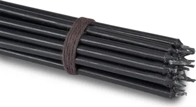 Produktbild von 50x Altarkerzen schwarz Tropf- Rußfrei dünn L 15cm Premium Paraffinwachs 36135
