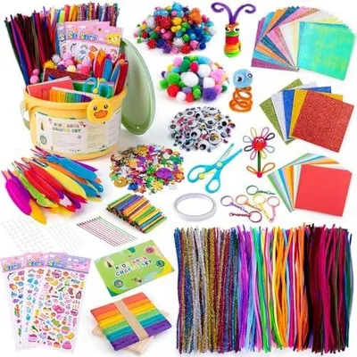 Produktbild von Sundaymot Bastelset Kinder, DIY Kreativ Scrapbooking Basteln Bastelkoffer mit Pfeifenreiniger, Pompons, Kulleraugen, Federn, Bastelbedarf Bastelmaterial Set für Mädchen Jungen 3+ Jahre Geschenke