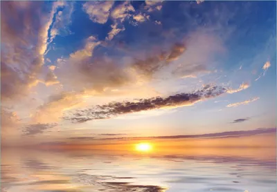 Produktbild von Wallario Fototapete Vliestapete, seidenmatte Oberfläche, einfache Verarbeitung, Größe 200 x 140 cm, Motiv Sonnenuntergang über dem Wasser