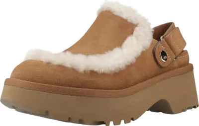 Zdjęcie produktu dla Ugg W New Heights Esmee Clog Brązowy