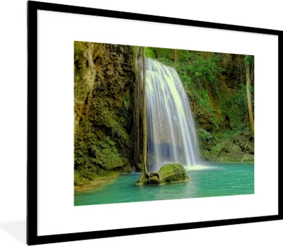 Produktbild von MuchoWow® Gerahmtes Poster Ein Wasserfall an einem See im Erawan-Nationalpark, Thailand 80x60 cm - Poster mit Schwarzem Bilderrahmen Wandposter Rahmen Foto Bilder - Schlafzimmer-Dekorationen - Fotoposter