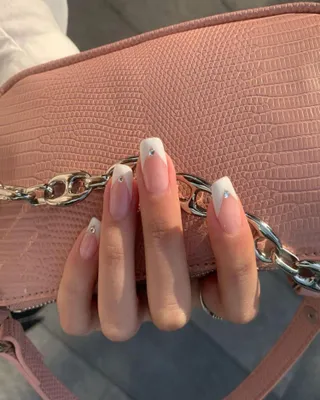 Immagine prodotto di 24 pezzi. Unghie french bianche con strass, corte, da incollare, unghie artificiali, alta qualità