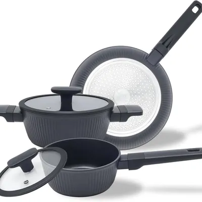 Immagine prodotto di Set di pentole da 5 pezzi, adatto per induzione, colore nero, privo di PFOA. Include: una padella antiaderente da 24 cm, 2 pentole con coperchi in vetro, lavabile in lavastoviglie