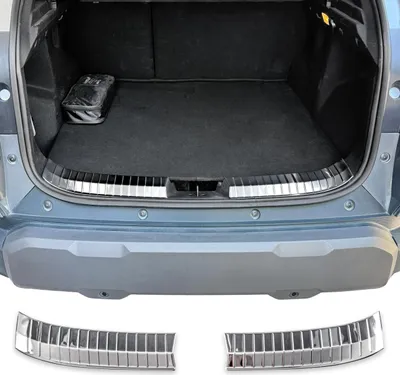 Immagine prodotto di Protezione per il bordo del bagagliaio in acciaio inossidabile con finitura cromata interna, compatibile con Dacia Duster III | Anno di produzione dal 2024 in poi