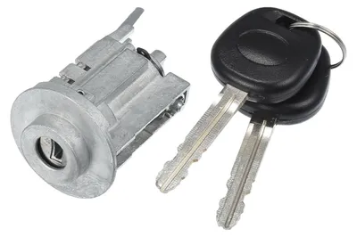 Zdjęcie produktu dla Cylinder zamek z 2 kluczami do Toyota Corolla (2005–2008), Highlander (2001–2007) | Równoważnik OE 69057-02140, 69057-17170