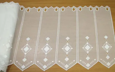 Produktbild von Kurzgardine - Panneaux ecru mit Stangendurchzug und Stickerei, ca. 45 cm hoch