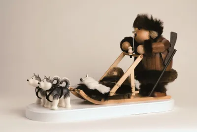 Produktbild von Eskimo mit Hundeschlitten (21cm) Räuchermann von KWO