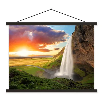 Produktbild von MuchoWow® Textilposter Wasserfall - Felsen - Sonnenuntergang - Berge - Orange 150x113 cm mit schwarzem Rahmen - Wohnzimmer