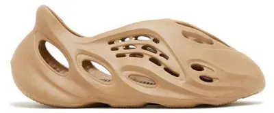 Produktbild von Yeezy Foam RNNR Clay Taupe - EU: 46