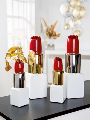 Produktbild von GILDE Dekovase Vase Lippenstift "Milano" aus Keramik, rot, silberfarben H20cm