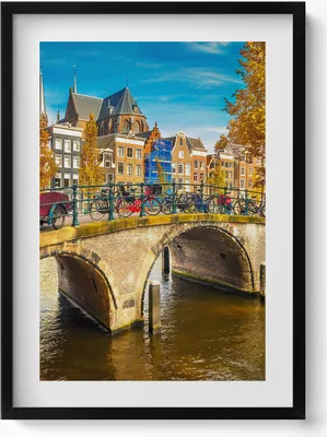 Produktbild von Amsterdams Herbstblues– Wandbild mit Rahmen – Gerahmtes Bild  – Wanddekoration – 50x70 cm –  Schwarz Rahmen