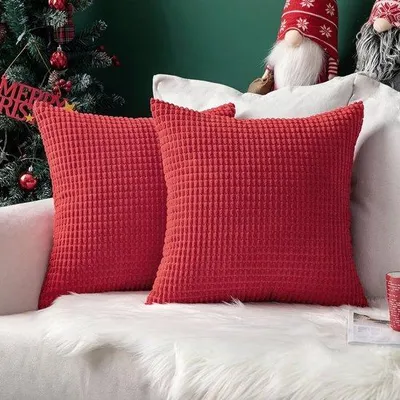 Produktbild von Famanu Kissenbezug Rot - Corduroy, Weich und Dekorativ
