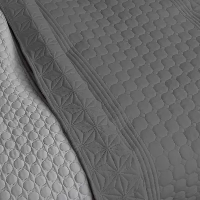 Produktbild von HOMELEVEL Tagesdecke Bett & Sofaüberwurf Bettüberwurf Sofa Tages Decken Betthusse XXL Decke Überwurf (200cm x 220cm, Hellgrau/Dunkelgrau gemustert)