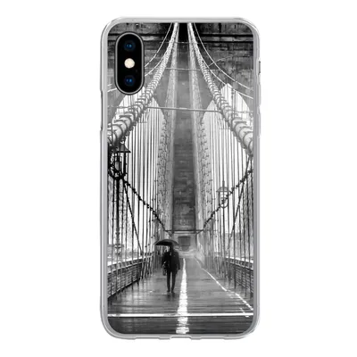 Produktbild von MuchoWow® Handyhülle Schutzhülle Hülle für iPhone X Brooklyn Bridge während des Regens in Schwarz und Weiß Silikon Softcase Handy Hülle - Handyhülle