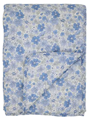 Produktbild von Chic Antique Aix Quilt mit Blumen Sky Blue & Weiss