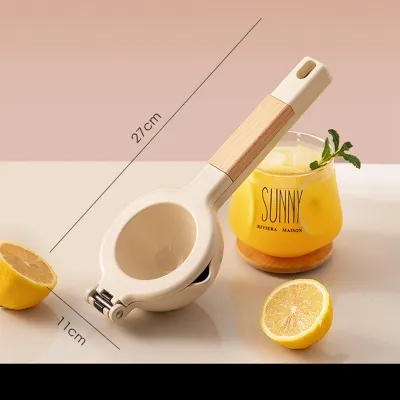 Imagen del producto de Exprimidor de cítricos, estructura metálica resistente, mango de madera, diseño ergonómico, revestimiento apto para alimentos, exprimidor manual, color blanco (mango de madera)