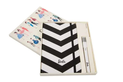 Immagine prodotto di Taccuino Moleskine Barbie Collectors Limited Edition grande a righe