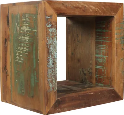 Beistelltisch Kalkutta, würfelförmiger Massivholz-Cube mit offener Front und sichtbarer Ablage in Braun.