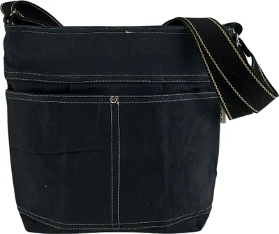 Produktbild von Damen Vegan Umhängetasche. Die nachhaltige Crossbody Hobo Tasche ist aus 100% Baumwolle/Canvas Große Stofftasche als Geschenkidee für Frauen