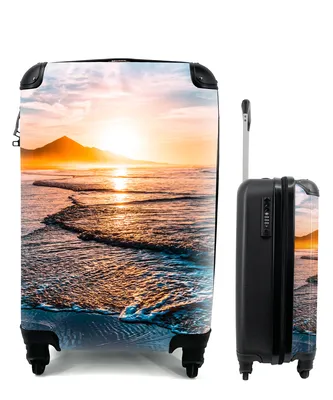 Produktbild von MuchoWow® Koffer Handgepäck Trolley Rollkoffer Kleine Reisekoffer mit 4 Rollen - Sonnenuntergang - Meer - Berg - Horizont - Landschaft - Blau - Cabin Size < 55x40x23 cm & 55x40x20 cm - Fotokoffer - Kabinenkoffer - Boardgepäck - Reise-Box - Reisekoffer - Reisegepäck - Koffer mit Bild - Trolley für Kinder