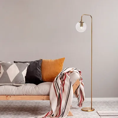Produktbild von Opviq, Vintage Stehlampe mit Metallkörper, 27 x 27 x 146 cm | Glasabdeckung, E14 Fassung, max. 40 W | Elegantes Design für Hotel & Zuhause, IP20, Kupferfarbe.