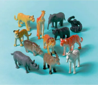 Produktbild von amscan Tierfiguren Kunststoff 12 Stück