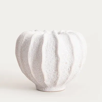 Obrázok produktu pre HOMLA MARE Váza so sochárskym tvarom 20x20x16 cm